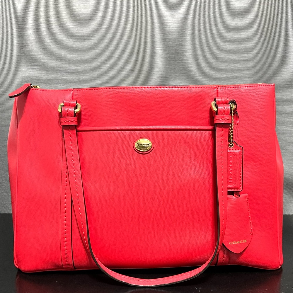 COACH LEATHER TOTE